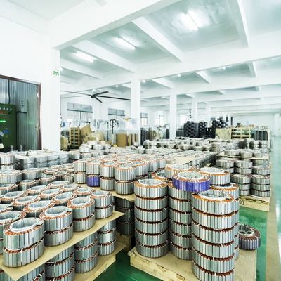 Moteur à courant alternatif sans balai industriel à une seule phase 220V 400W 800W 1.5KW pour ventilateur à grande vitesse
